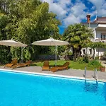 Gorgeous In With Swimming Pool * Ika