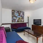 Gorgeous In With Swimming Pool Apartment Ika