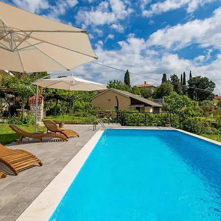 Apartment Gorgeous In With Swimming Pool
