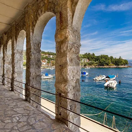 Beautiful In With Wifi إيكا